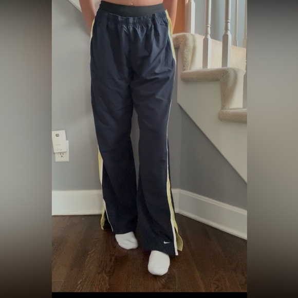 RETRO Nike navy and yellow track pants - Picture 2 of 8